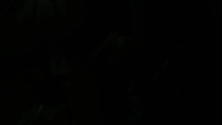 穿孔的大学生Keoki Star让她的无毛阴户被猛烈地操