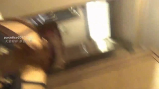 业余泰国女孩小胸部被按摩师填满她的洞