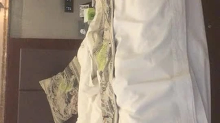 偷窥医院妇科真过瘾我与爱妻第一次3P