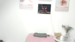 小巧的继女六十九次口交交流