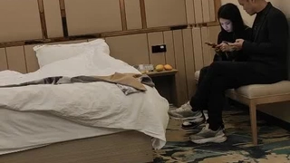 Maya Gates与一位阳具丰满的伴侣的激情邂逅