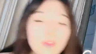 新人颜值女神！近期下海5小时大秀！外表甜美，杂乱多毛骚逼，很敏感揉搓流出白浆，振动棒磨蹭