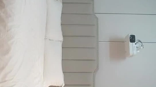 享受独自的会话,让我自己达到奶油般的高潮