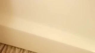 文青正妹爱正浓 打砲遭盗摄流出 第十一部 不给内射就只能射在外面~超强水柱直冲脑门~